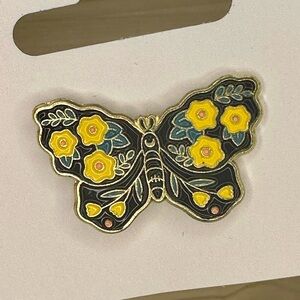 Butterfly Enamel Pin – BUY 5+ & GET 40% OFF!